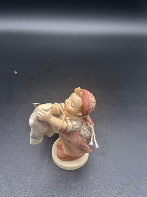 Goebel Figurine Hummel